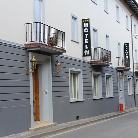 Hotel Margherita Montepiano Exterior photo